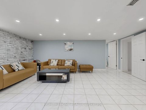 Photo 27 at 174 LANGSTAFF Road, South Richvale, Richmond Hill