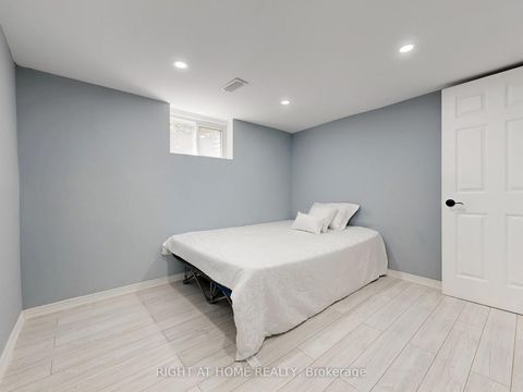 Photo 32 at 174 LANGSTAFF Road, South Richvale, Richmond Hill