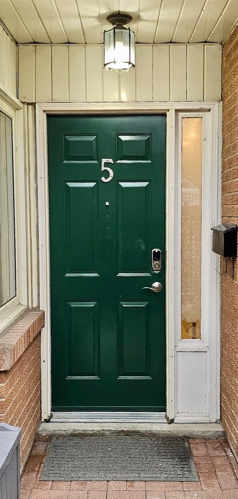 Photo 2 at 5 - 122 Glen Manor Drive, The Beaches, Toronto