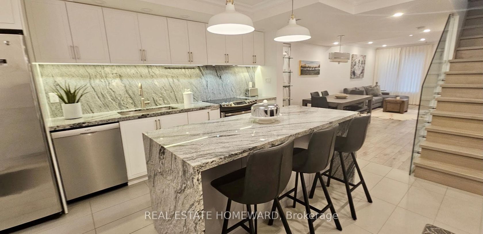 Photo 0 at 5 - 122 Glen Manor Drive, The Beaches, Toronto Photo 0 at 5 - 122 Glen Manor Drive, The Beaches, Toronto