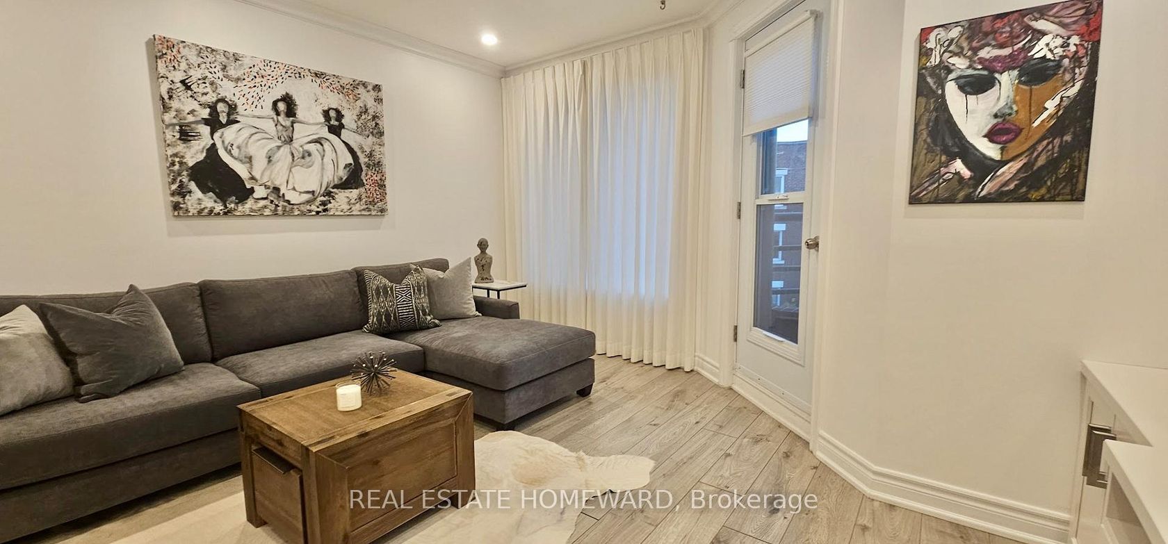 Photo 11 at 5 - 122 Glen Manor Drive, The Beaches, Toronto Photo 11 at 5 - 122 Glen Manor Drive, The Beaches, Toronto