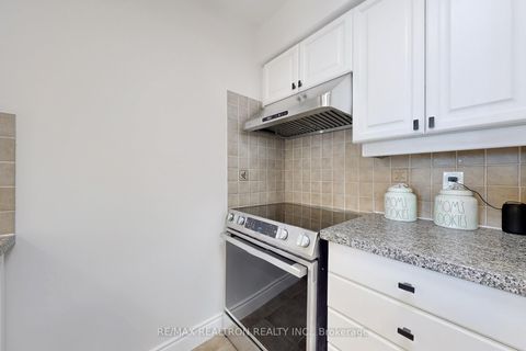 Photo 14 at 2604 - 15 Greenview Avenue, Newtonbrook West, Toronto