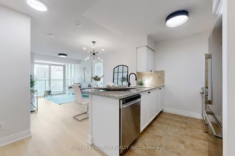 Photo 15 at 2604 - 15 Greenview Avenue, Newtonbrook West, Toronto