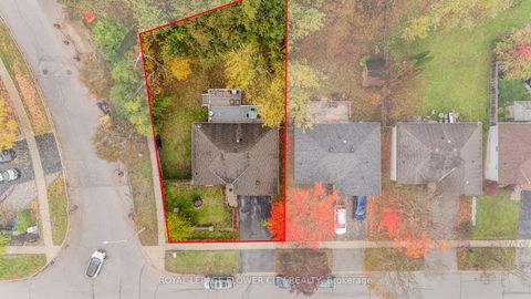 Photo 3 at 210 Edgehill Drive, Letitia Heights, Barrie