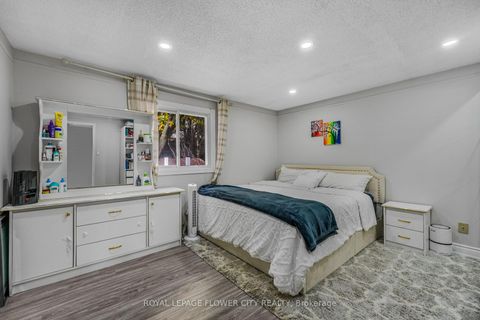 Photo 4 at 210 Edgehill Drive, Letitia Heights, Barrie