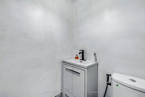 Photo 7 at 210 Edgehill Drive, Letitia Heights, Barrie