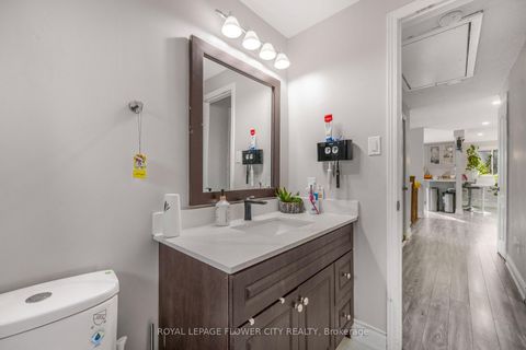 Photo 9 at 210 Edgehill Drive, Letitia Heights, Barrie