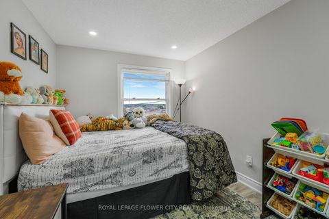Photo 12 at 210 Edgehill Drive, Letitia Heights, Barrie