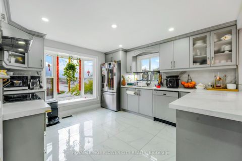 Photo 17 at 210 Edgehill Drive, Letitia Heights, Barrie