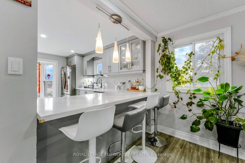 Photo 21 at 210 Edgehill Drive, Letitia Heights, Barrie