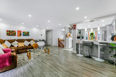 Photo 24 at 210 Edgehill Drive, Letitia Heights, Barrie