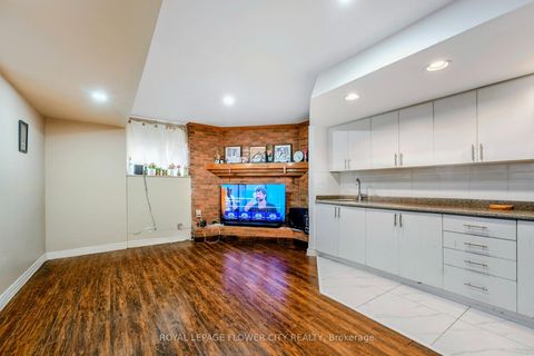 Photo 26 at 210 Edgehill Drive, Letitia Heights, Barrie