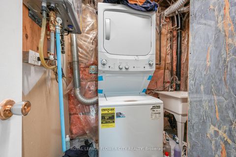 Photo 33 at 210 Edgehill Drive, Letitia Heights, Barrie