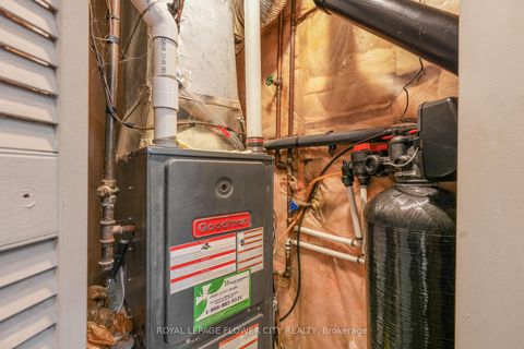 Photo 35 at 210 Edgehill Drive, Letitia Heights, Barrie