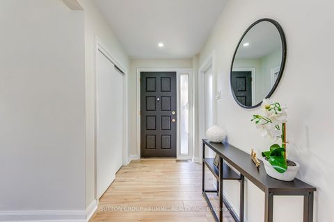 Photo 2 at 42 Winnipeg Road, The Westway, Toronto