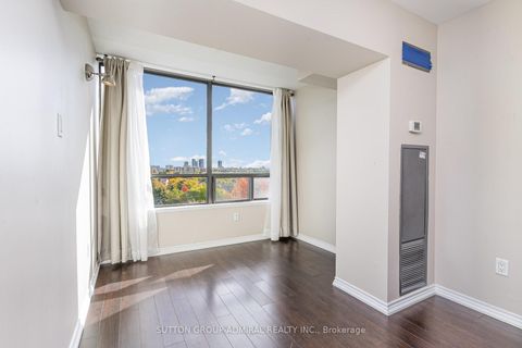 Photo 4 at 807 - 7440 Bathurst Street, Brownridge, Vaughan