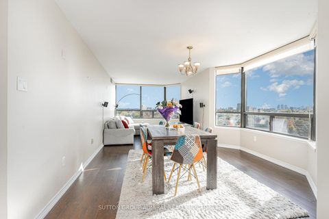 Photo 10 at 807 - 7440 Bathurst Street, Brownridge, Vaughan