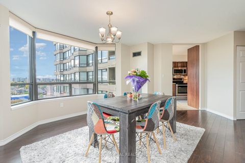 Photo 11 at 807 - 7440 Bathurst Street, Brownridge, Vaughan