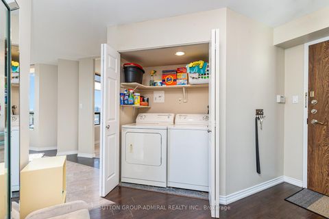 Photo 15 at 807 - 7440 Bathurst Street, Brownridge, Vaughan