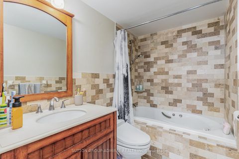 Photo 21 at 807 - 7440 Bathurst Street, Brownridge, Vaughan Photo 21 at 807 - 7440 Bathurst Street, Brownridge, Vaughan