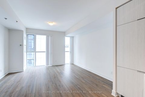 Photo 11 at 2410 - 318 Richmond Street W, Waterfront Communities C1, Toronto