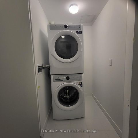 Photo 9 at S1402 - 8 Olympic Garden Drive, Newtonbrook East, Toronto