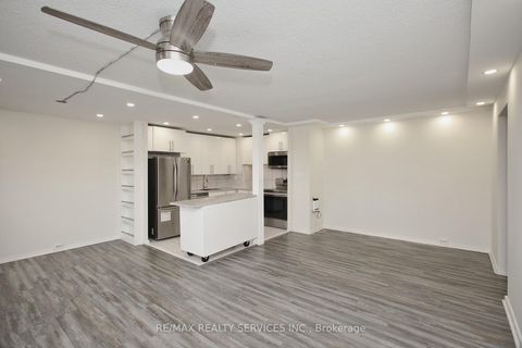 Photo 12 at 2007 - 10 Sunny Glen Way, Flemingdon Park, Toronto