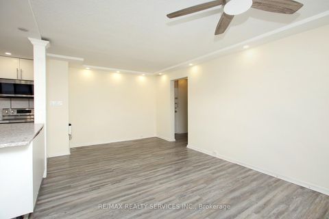 Photo 13 at 2007 - 10 Sunny Glen Way, Flemingdon Park, Toronto