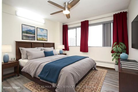 Photo 16 at 2007 - 10 Sunny Glen Way, Flemingdon Park, Toronto