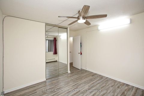 Photo 20 at 2007 - 10 Sunny Glen Way, Flemingdon Park, Toronto