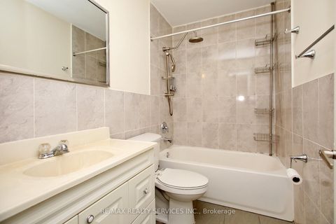 Photo 21 at 2007 - 10 Sunny Glen Way, Flemingdon Park, Toronto