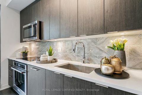 Photo 9 at 502 - 38 Iannuzzi Street, Waterfront Communities C1, Toronto