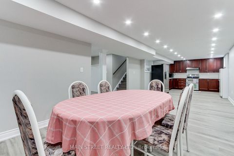 Photo 33 at 30 Conover Avenue, Bayview Northeast, Aurora