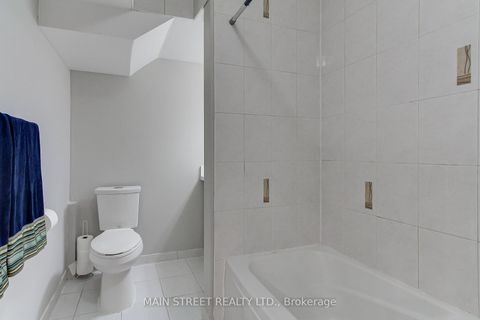 Photo 34 at 30 Conover Avenue, Bayview Northeast, Aurora