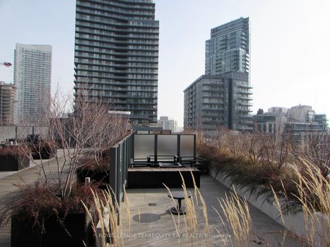 Photo 15 at 208 - 50 Bruyeres Mews, Niagara, Toronto