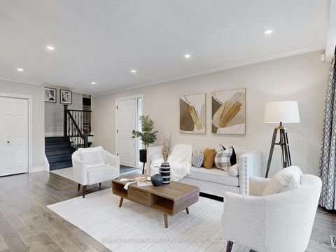 Photo 4 at 164 Kenvale Court, Mill Pond, Richmond Hill