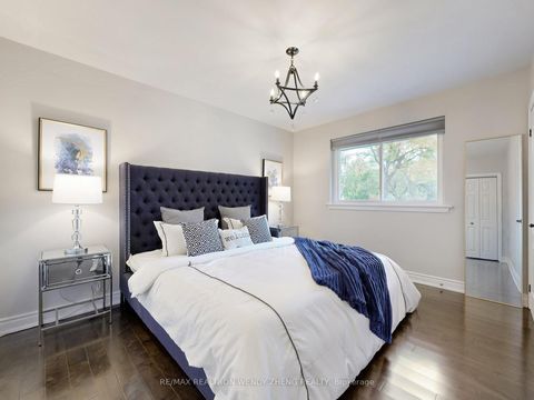 Photo 13 at 164 Kenvale Court, Mill Pond, Richmond Hill