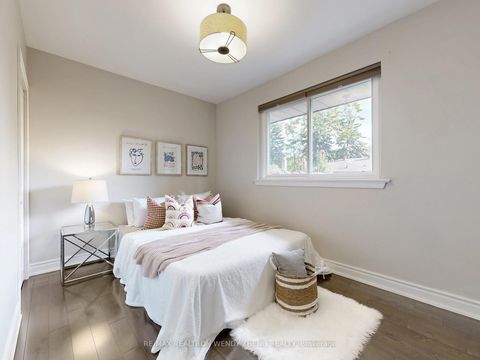 Photo 17 at 164 Kenvale Court, Mill Pond, Richmond Hill