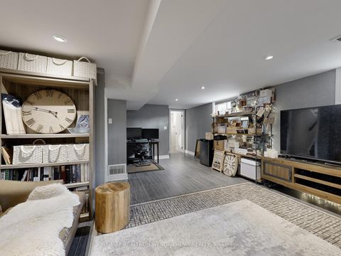 Photo 24 at 164 Kenvale Court, Mill Pond, Richmond Hill