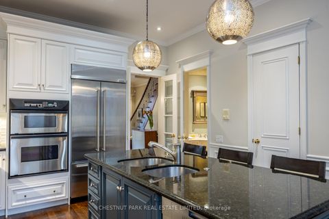 Photo 18 at 117 Davenport Road, Annex, Toronto