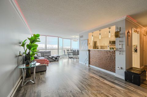 Photo 8 at 511 - 5 Rowntree Road, Jamestown, Toronto