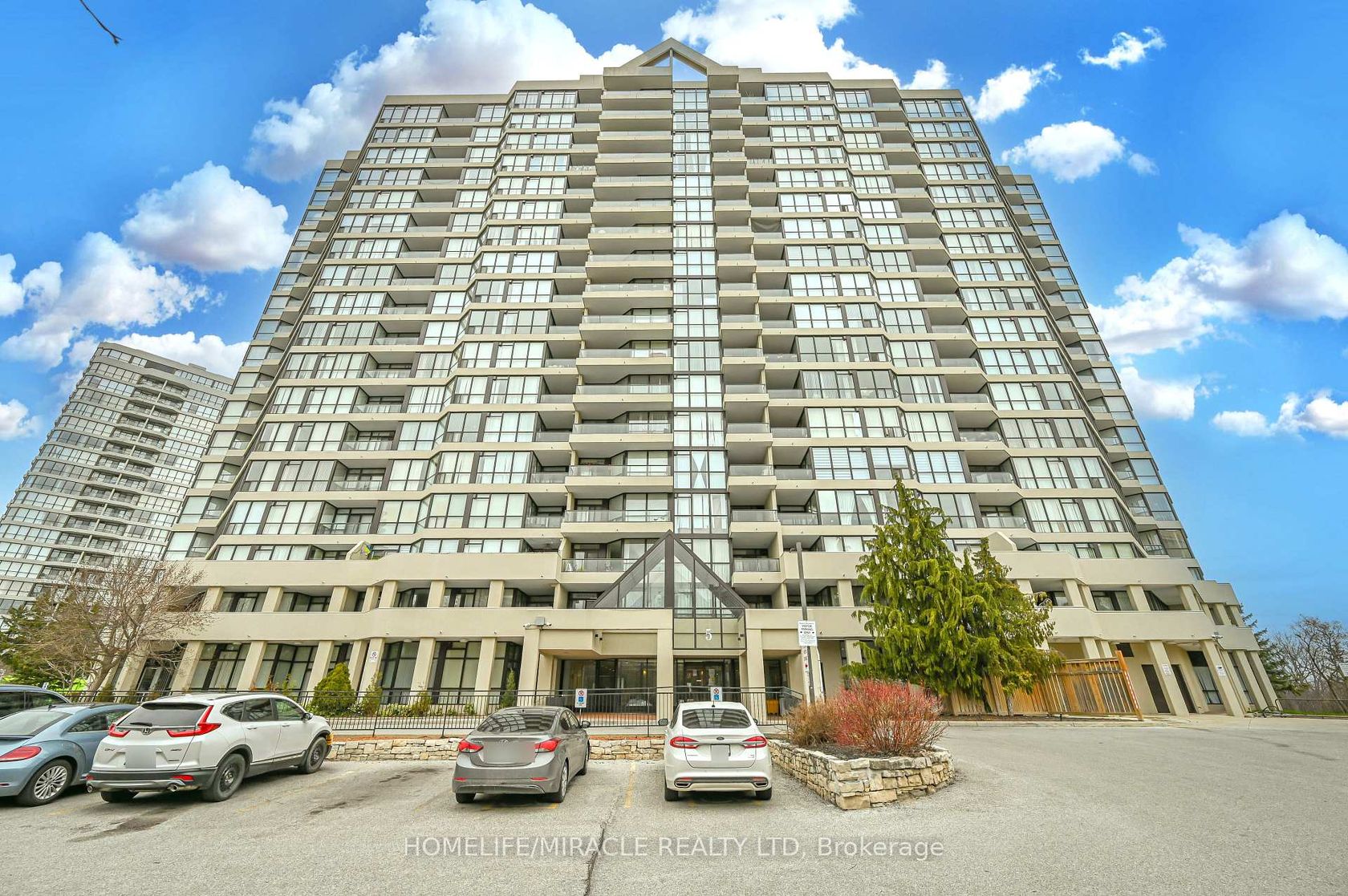 511 - 5 Rowntree Road, Jamestown, Toronto photo number 2