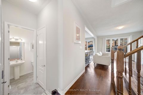 Photo 7 at 14 Faust Ridge, Kleinburg, Vaughan