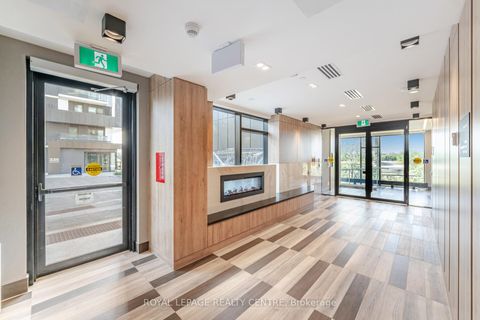 Photo 5 at 810 - 345 Wheat Boom Drive, JM Joshua Meadows, Oakville