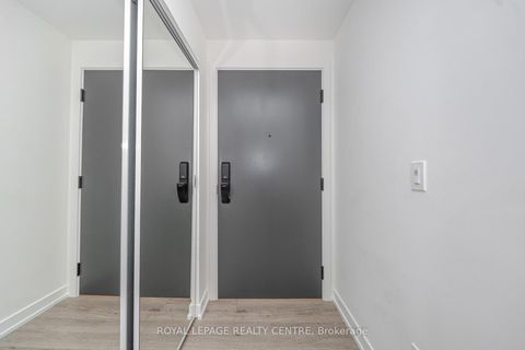 Photo 7 at 810 - 345 Wheat Boom Drive, JM Joshua Meadows, Oakville