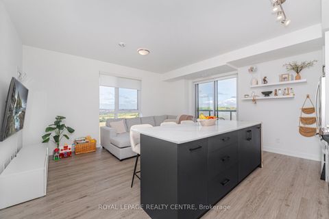 Photo 9 at 810 - 345 Wheat Boom Drive, JM Joshua Meadows, Oakville