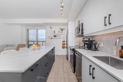 Photo 15 at 810 - 345 Wheat Boom Drive, JM Joshua Meadows, Oakville