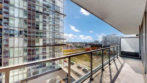Photo 14 at 716 - 10 Gatineau Drive, Beverley Glen, Vaughan