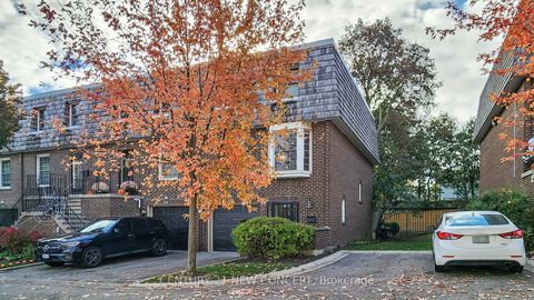 Photo 3 at 11 Stonedale Placeway, Don Mills, Toronto