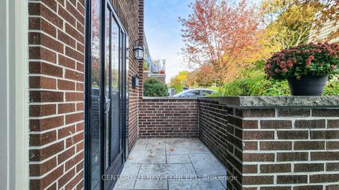 Photo 5 at 11 Stonedale Placeway, Don Mills, Toronto